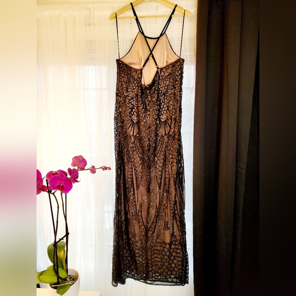 LAURA Black Sequins Gown - Size 14W - Picture 12 of 13